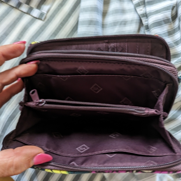 Vera Bradley medium size wallet purple - Picture 6 of 7